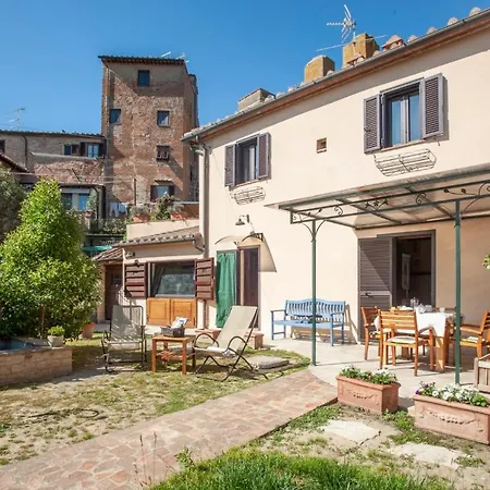 Holiday home Casa Vacanze Calandrino *
